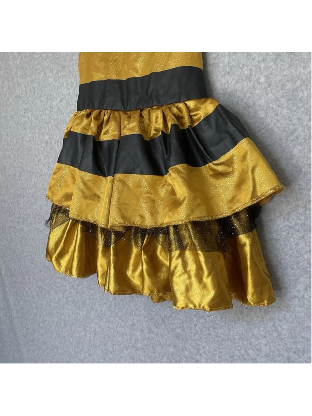 LOL Surprise Queen Bee Halloween Costume Dress Girls Size 6 6X Bee Costume